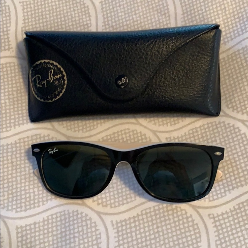 Classic Wayfairer Sunnies ☀️